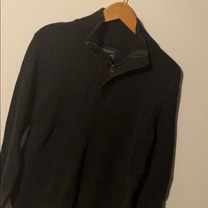 Black American Eagle Sweater